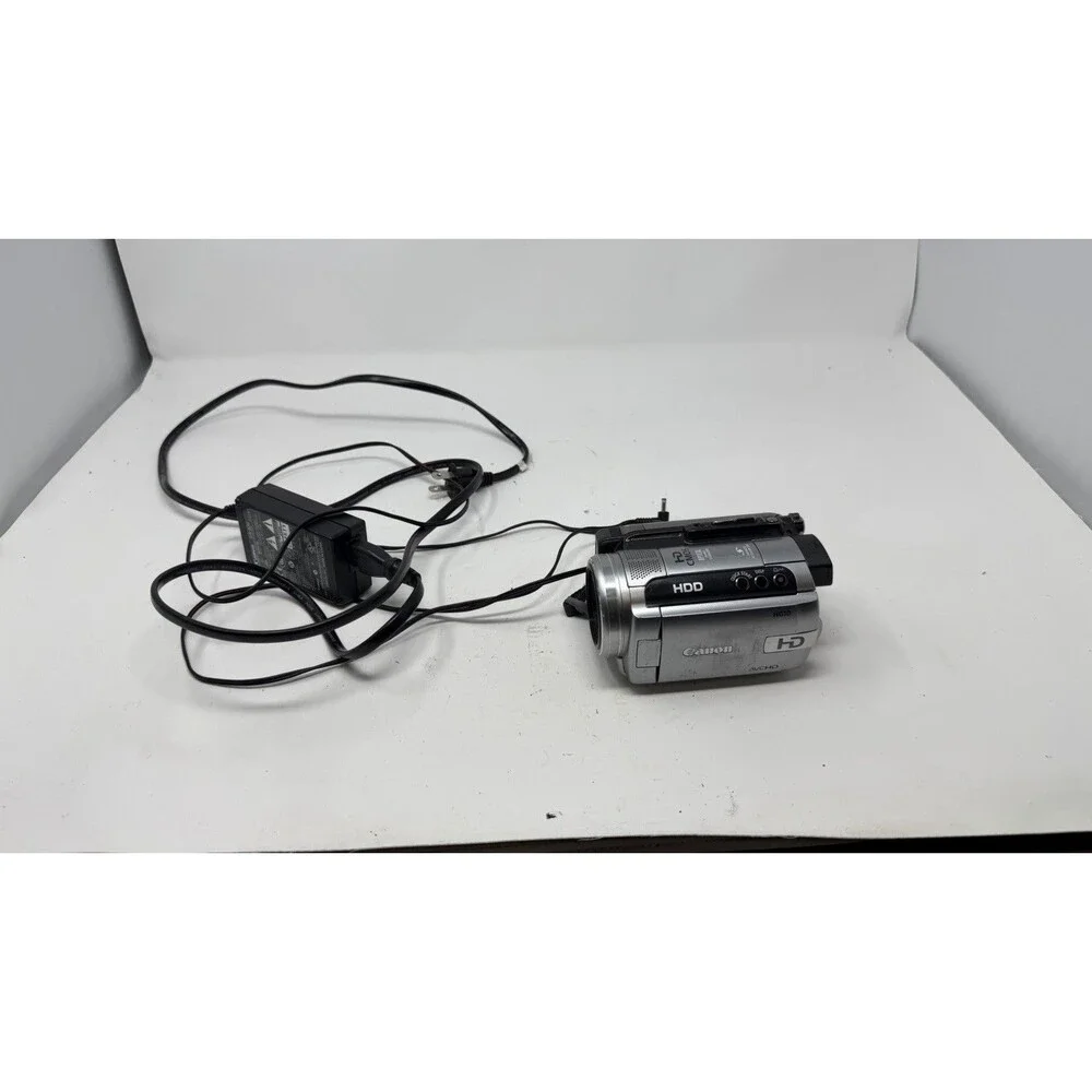 Canon Vixia HG10 High Def Camcorder (Silver) 40GB Hard Drive